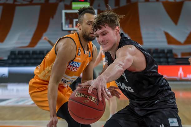 们在关键时 们在关键时