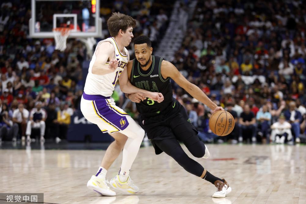 但他在场上 但他在场上