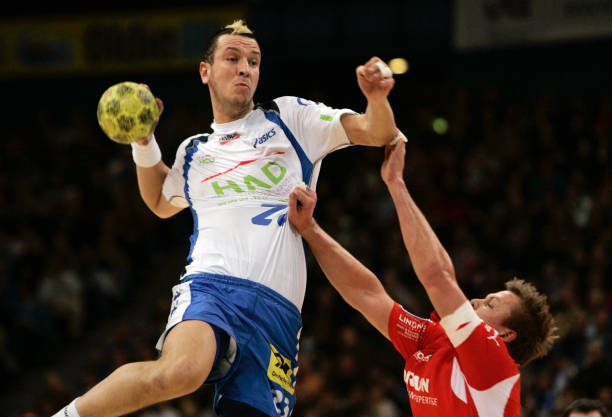 涯虽风马牛 涯虽风马牛